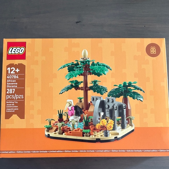 Lego Green and Orange Tropical Island Building Set - Picture 1 of 2